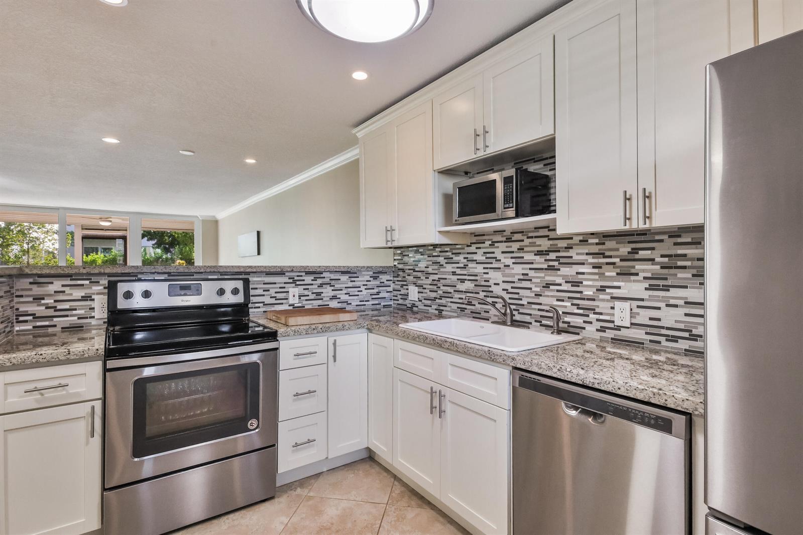4381 Trevi Court # 106, Lake Worth FL 33467 photo 2