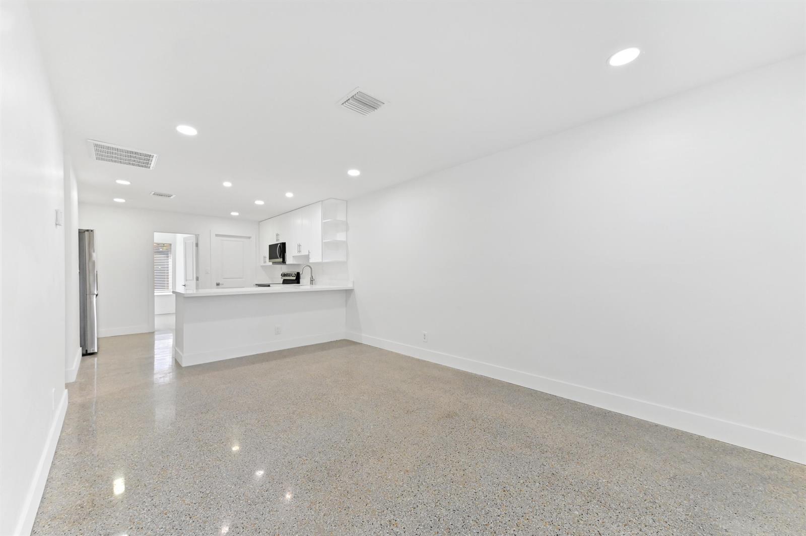 2541 NW 64th Terrace, Margate FL 33063 photo 3