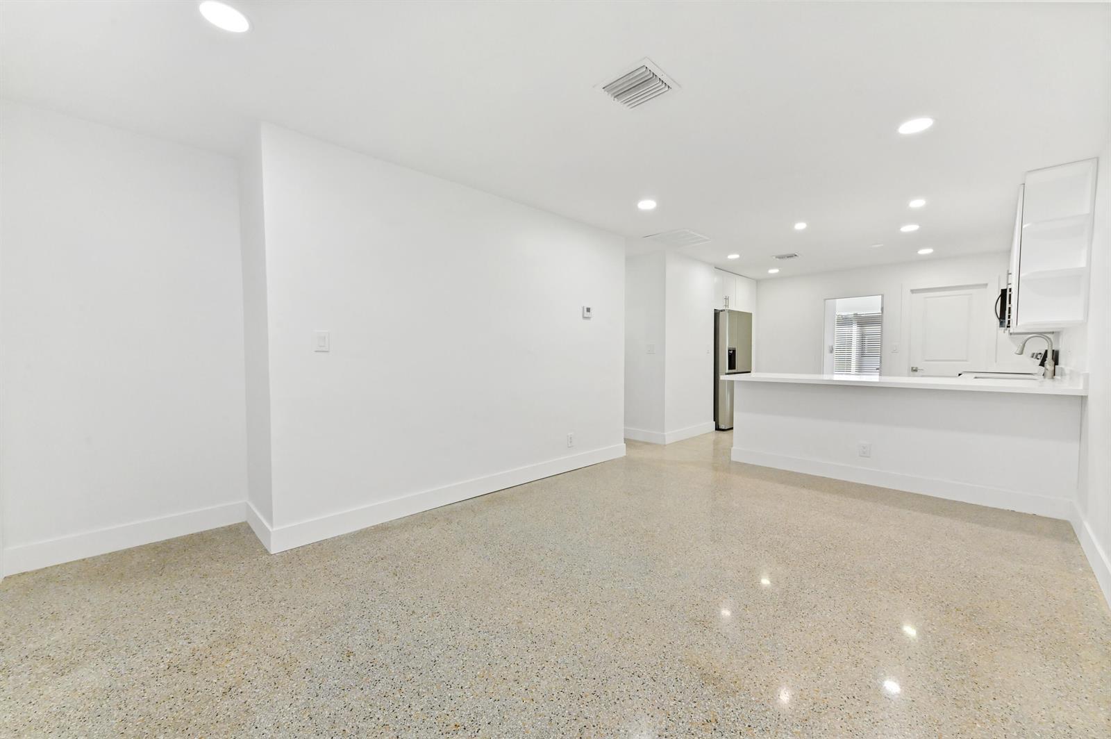 2541 NW 64th Terrace, Margate FL 33063 photo 4