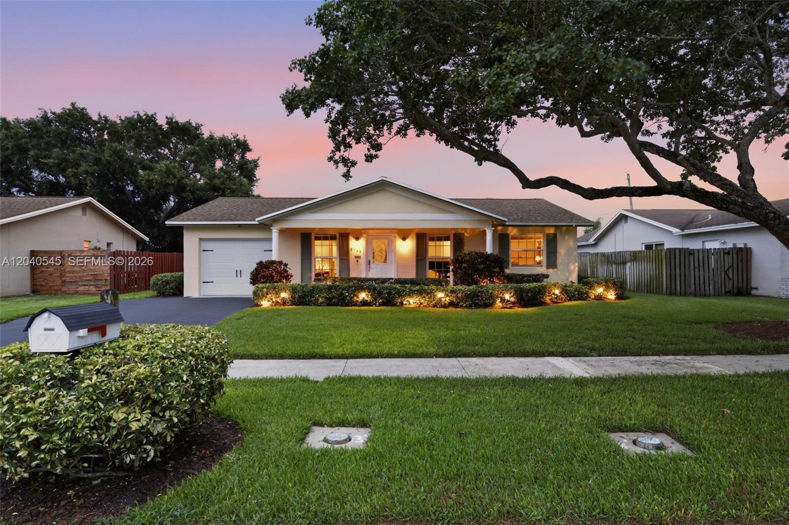 2760 NW 108th Ave, Sunrise FL 33322 photo 2