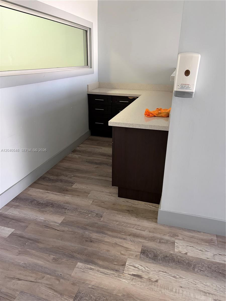 285 NW 27th Ave # 17, Miami FL 33125 photo 2