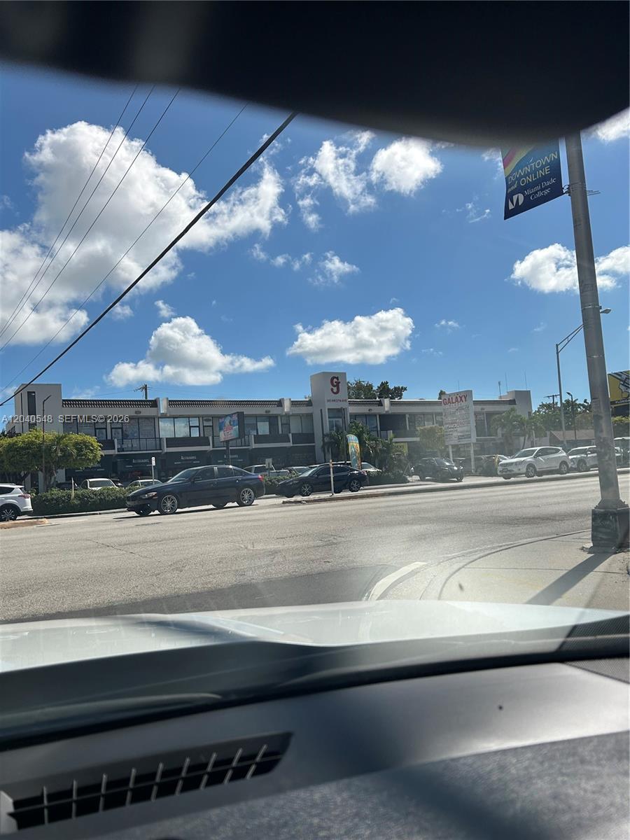 285 NW 27th Ave # 17, Miami FL 33125