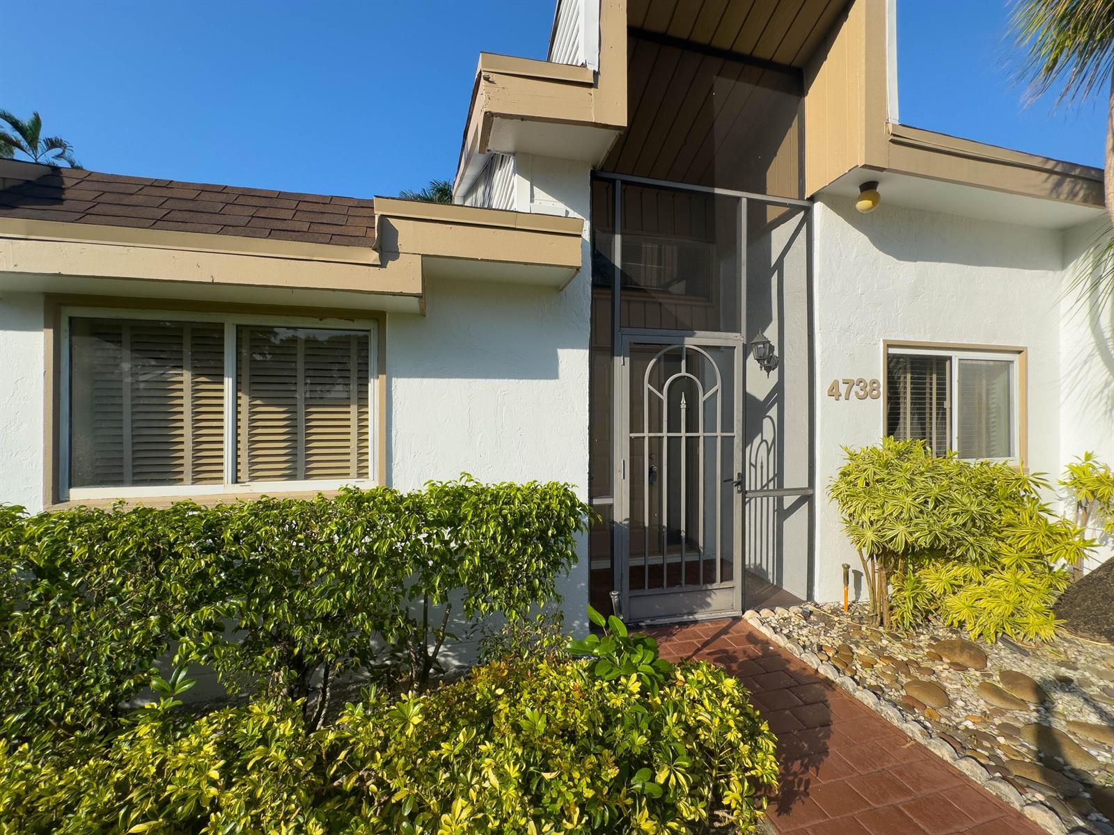 4738 Fountains Drive S, Lake Worth FL 33467