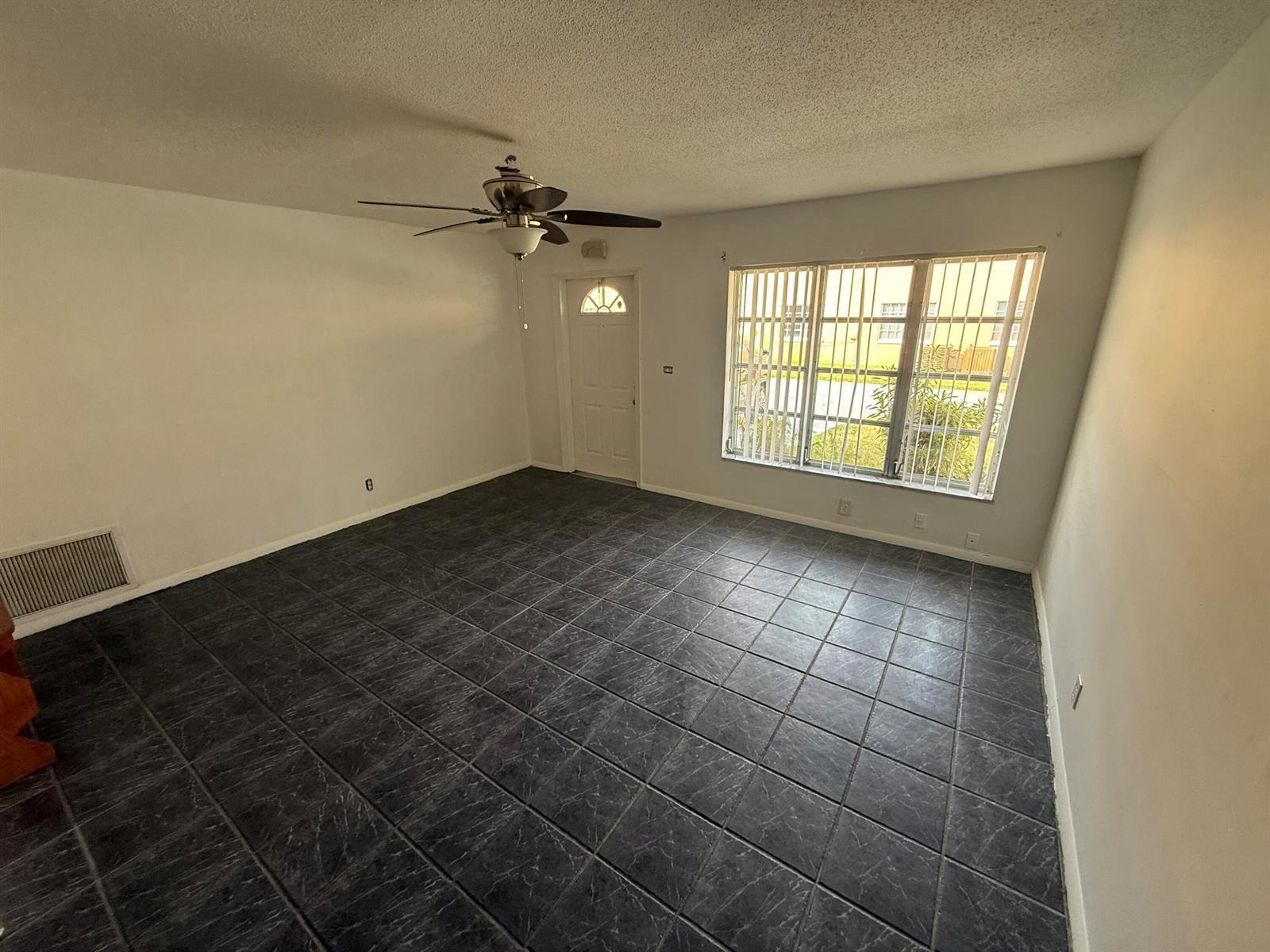4810 NW 50th Court, Tamarac FL 33319 photo 3