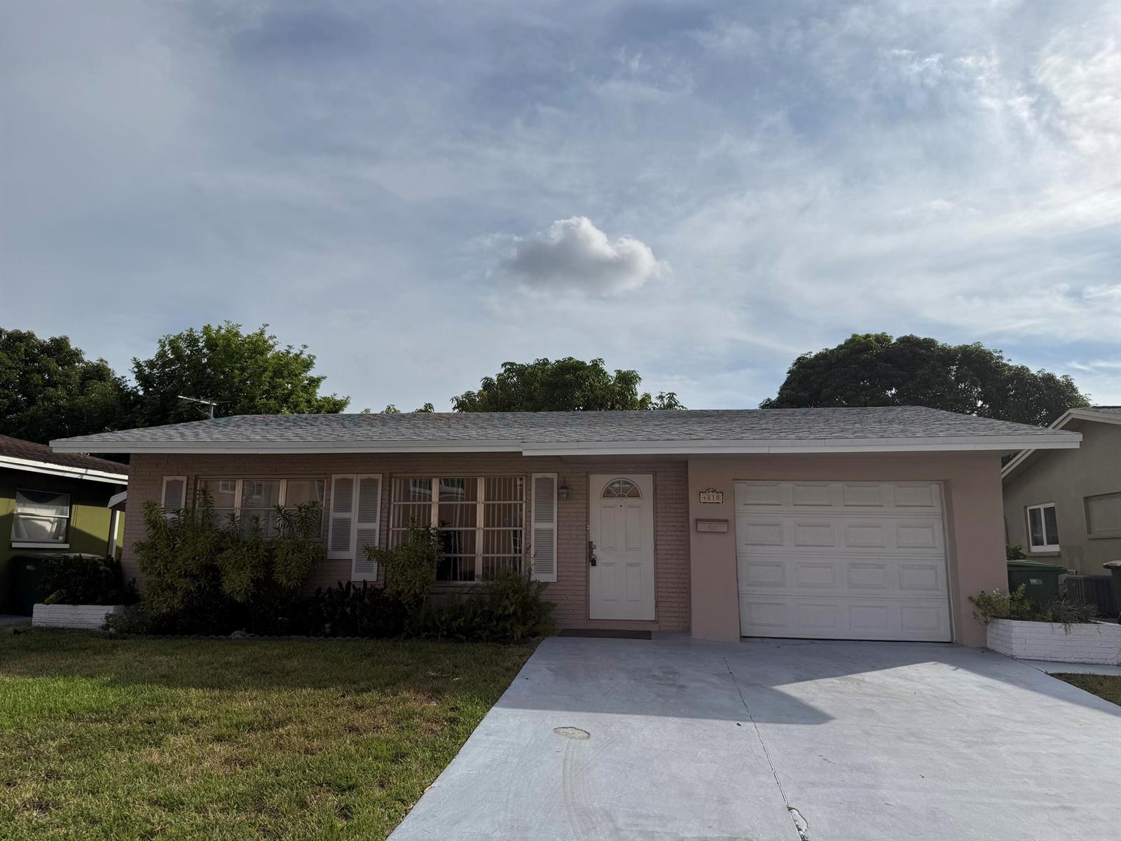 4810 NW 50th Court, Tamarac FL 33319