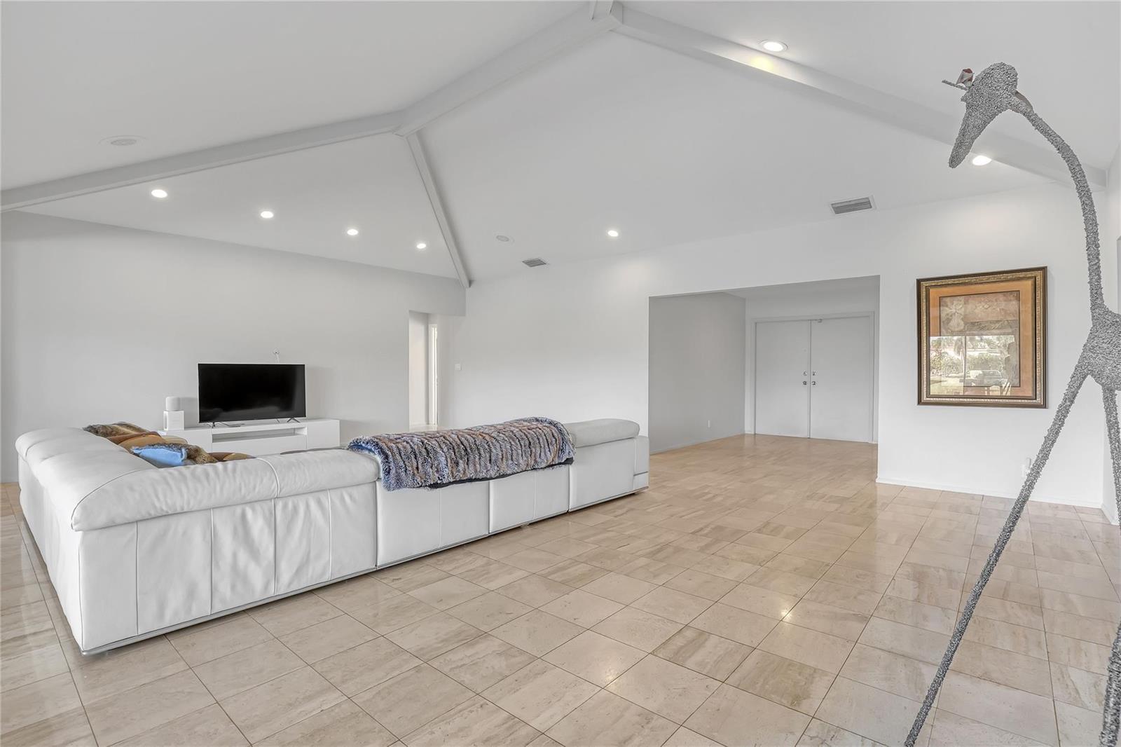 4989 Pineview Circle, Delray Beach FL 33445 photo 4