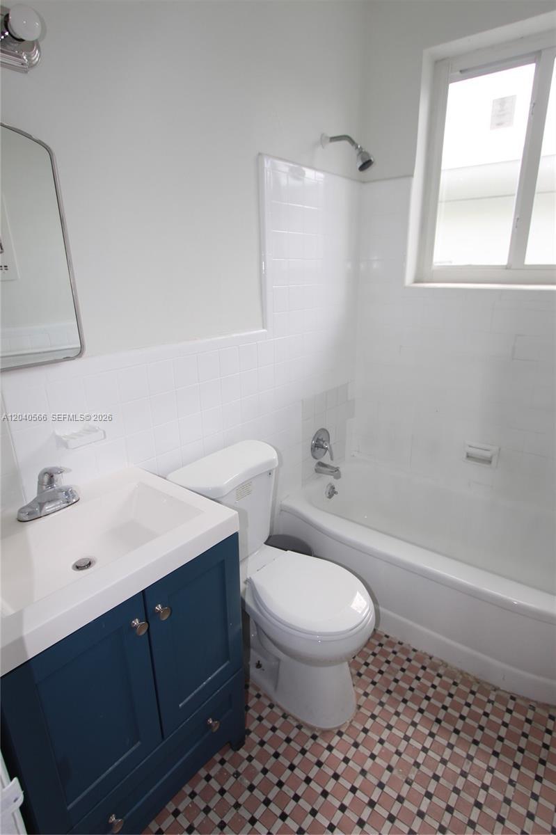 1115 Euclid Ave # 11, Miami Beach FL 33139 photo 2