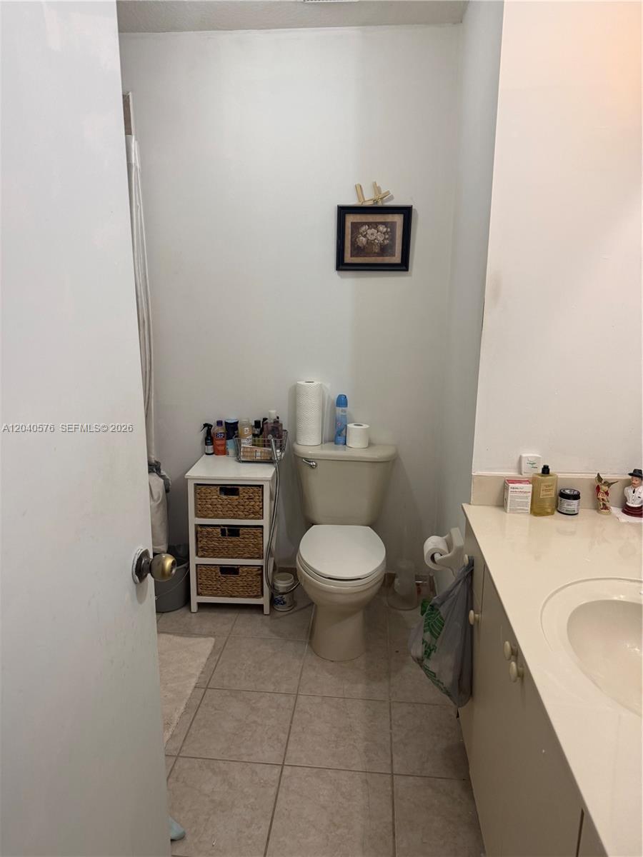 5943 SW 162nd Pl, Miami FL 33193 photo 4