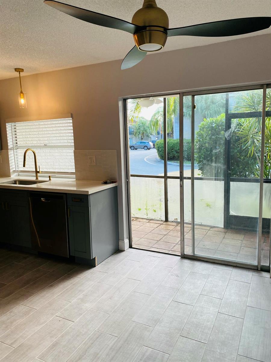 5268 NE 6th Avenue # A28, Oakland Park FL 33334 photo 4