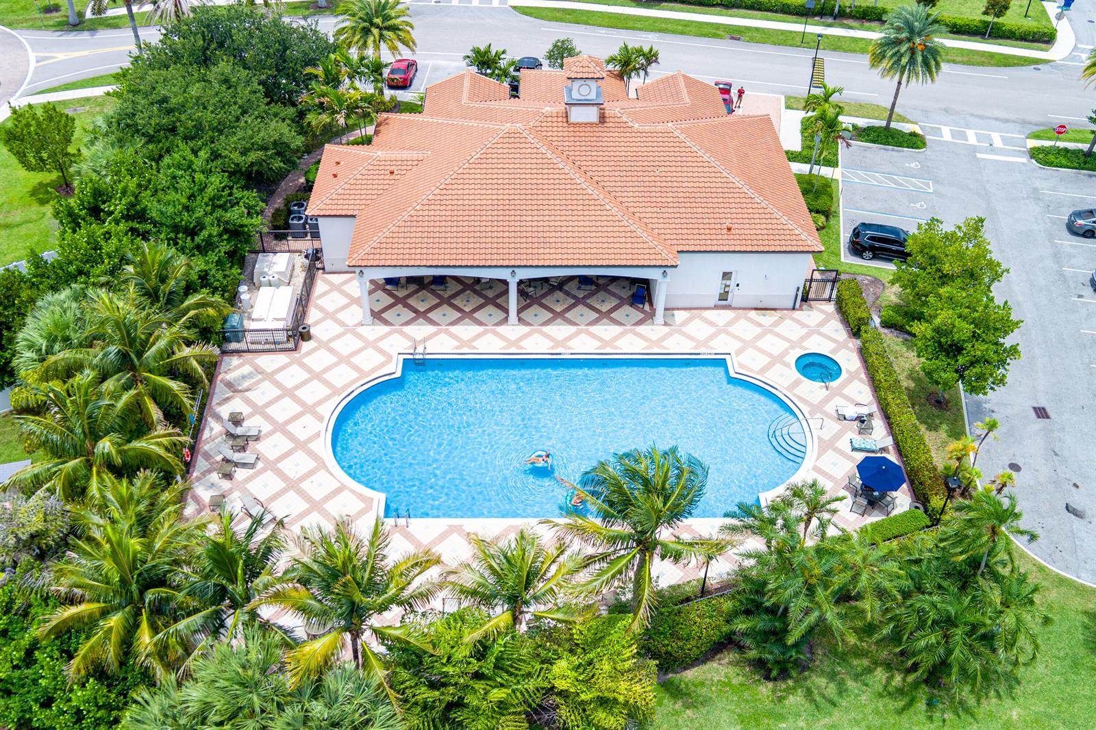 1009 Sweet Briar Lane, Riviera Beach FL 33410 photo 5