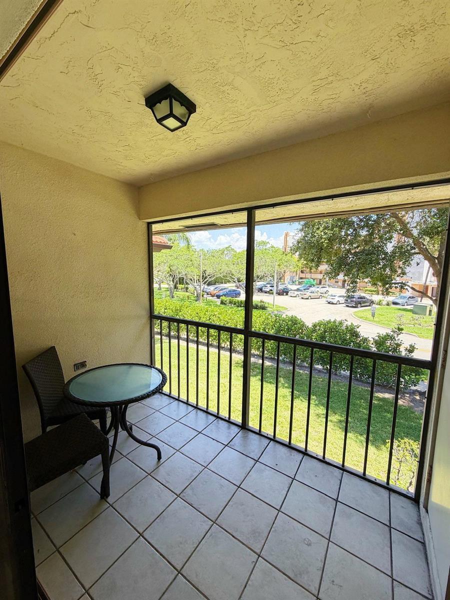 351 Club Circle # 208, Boca Raton FL 33487 photo 3