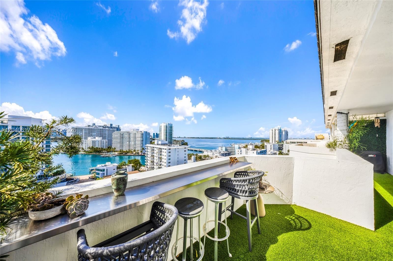 1621 Bay Rd, Miami Beach FL 33139 photo 2