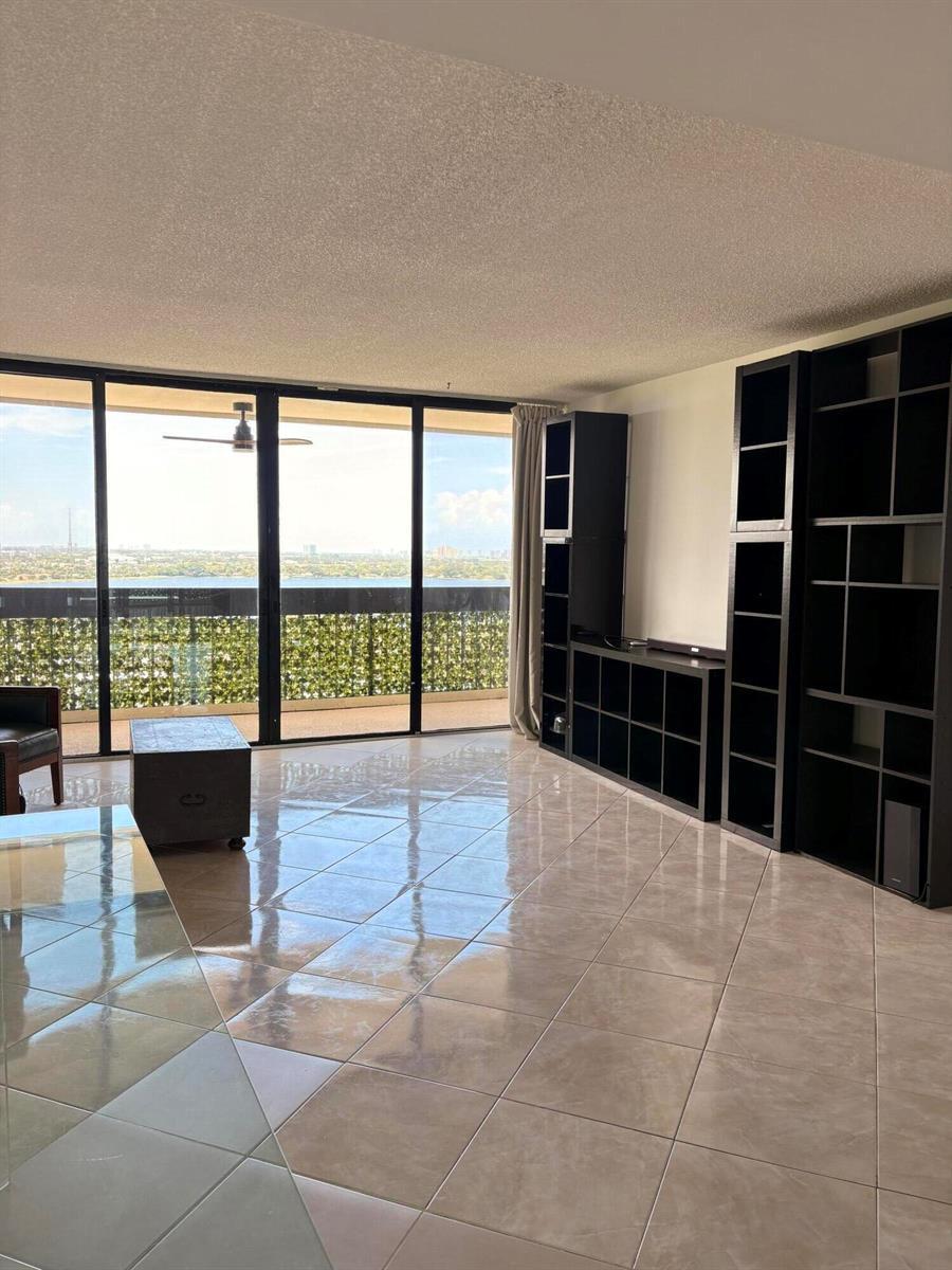 2400 Presidential Way # 2002, West Palm Beach FL 33401 photo 3