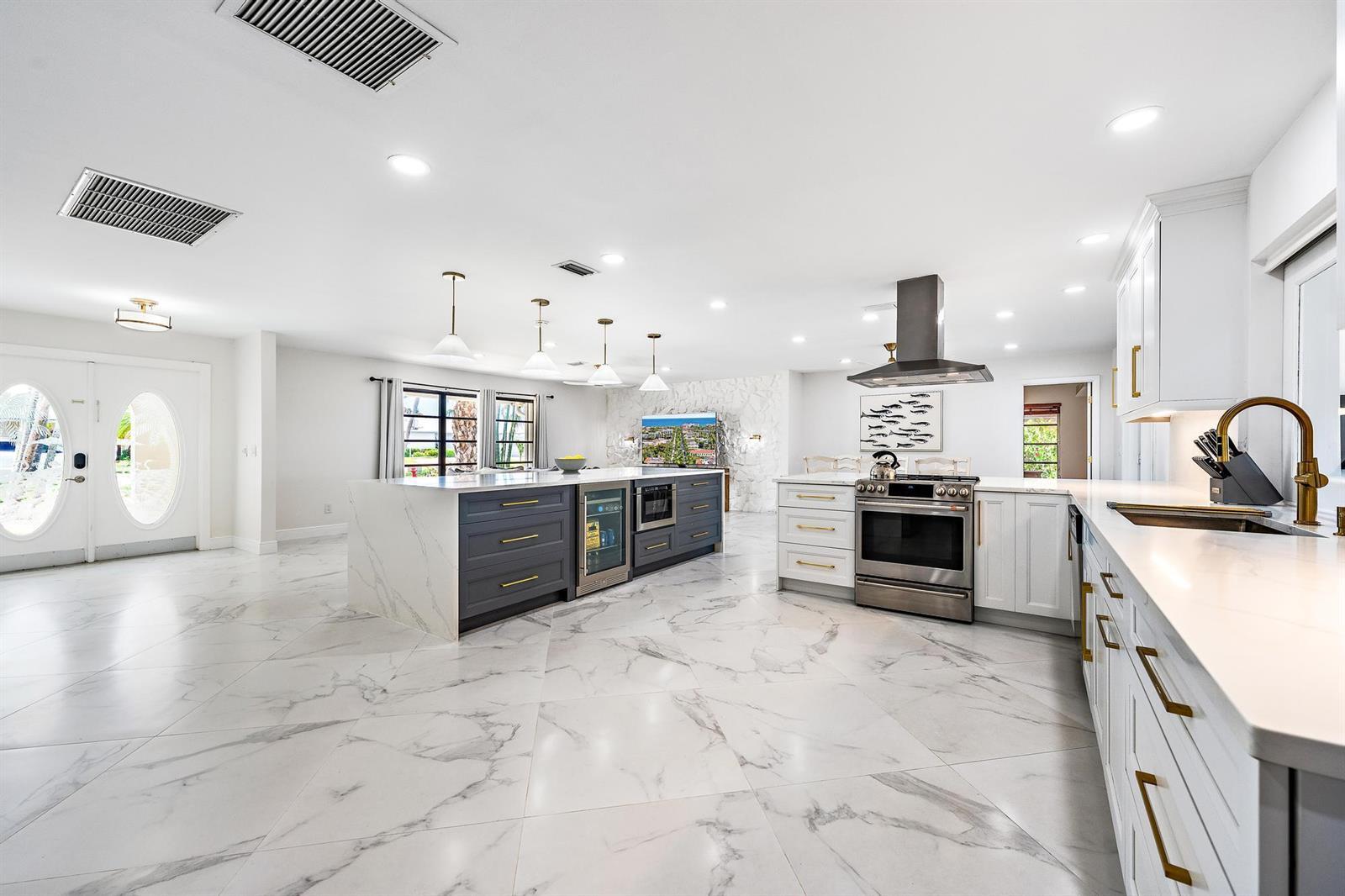 8422 SE Royal Street, Hobe Sound FL 33455 photo 5
