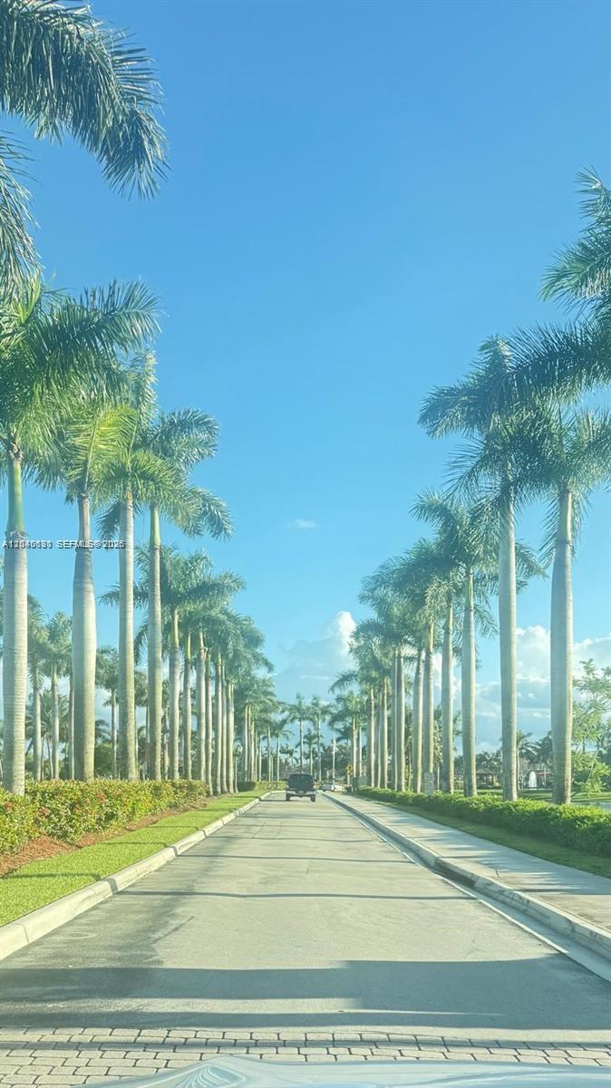 15201 SW 30th Ter, Miami FL 33185