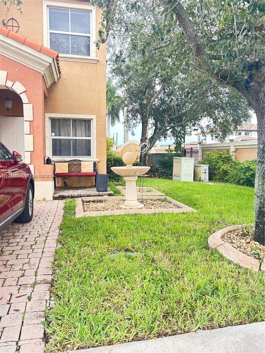 15201 SW 30th Ter, Miami FL 33185 photo 4