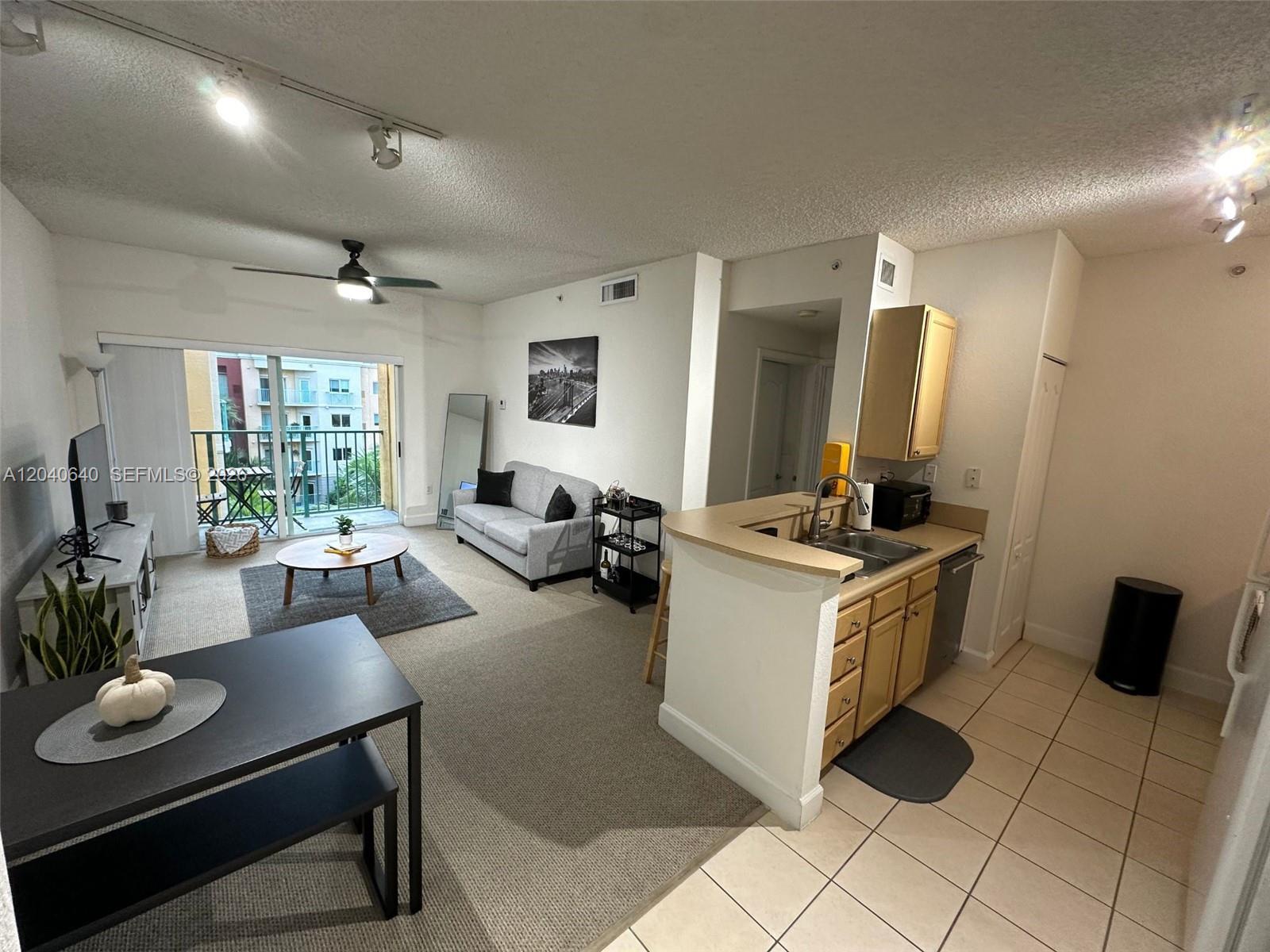 6001 SW 70th St # 621, South Miami FL 33143 photo 2