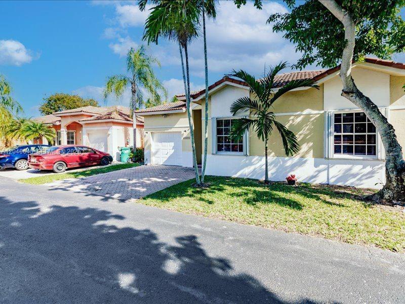 21475 SW 90th Pl, Cutler Bay FL 33189 photo 4