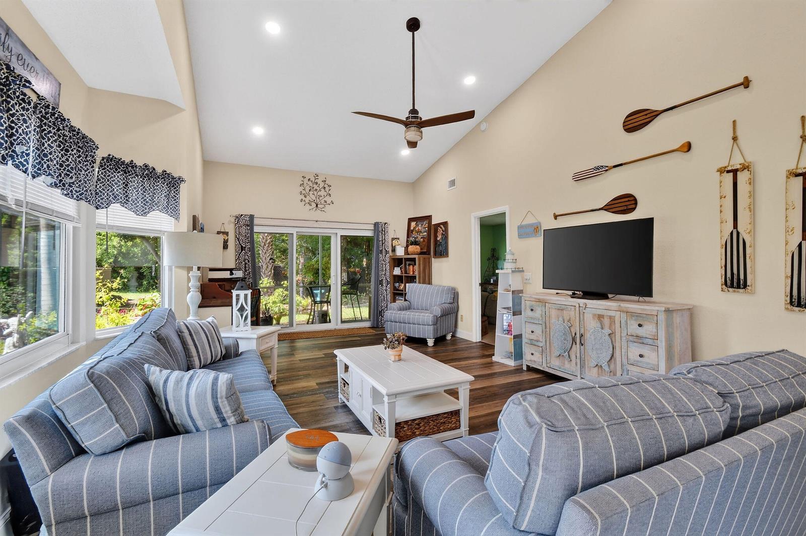 1646 SE Green Acres Circle # F101, Port St. Lucie FL 34952 photo 5