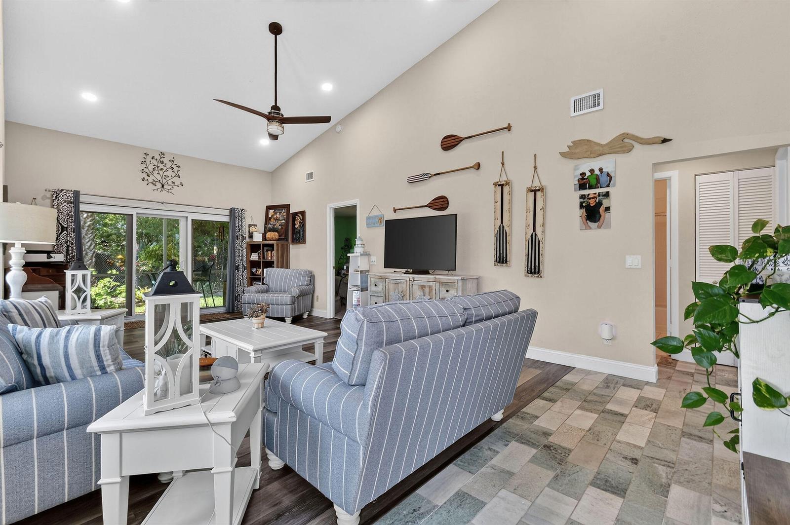 1646 SE Green Acres Circle # F101, Port St. Lucie FL 34952 photo 4