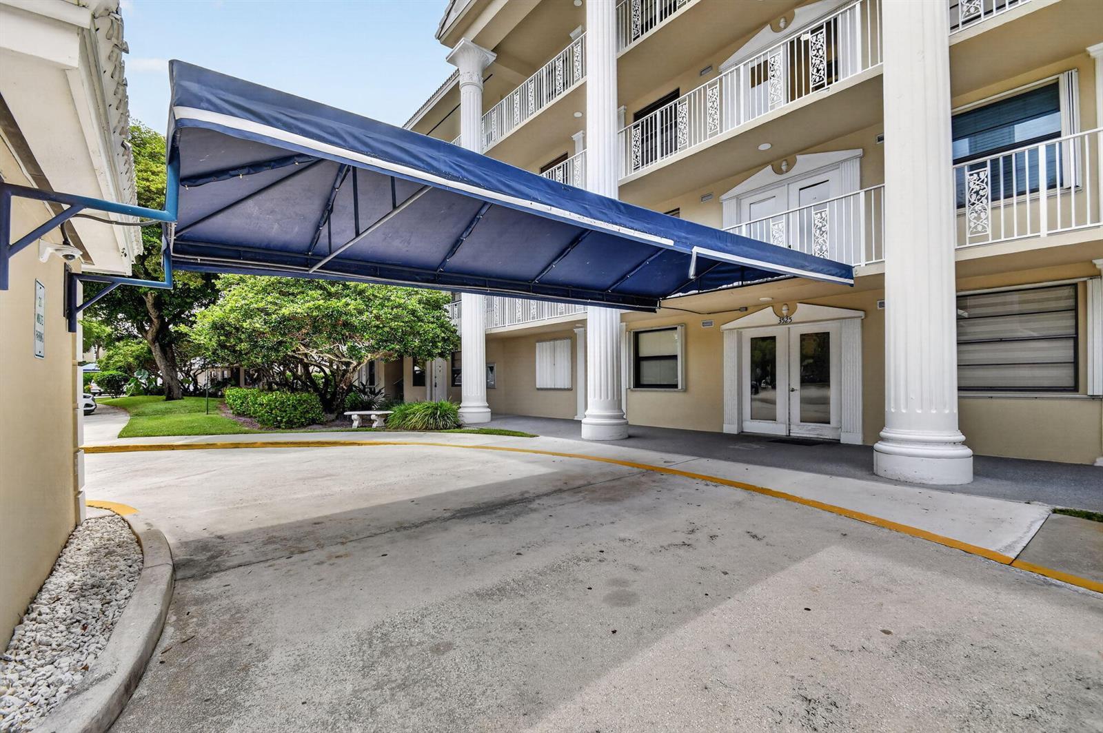 3525 Village Boulevard # 205, West Palm Beach FL 33409 photo 3