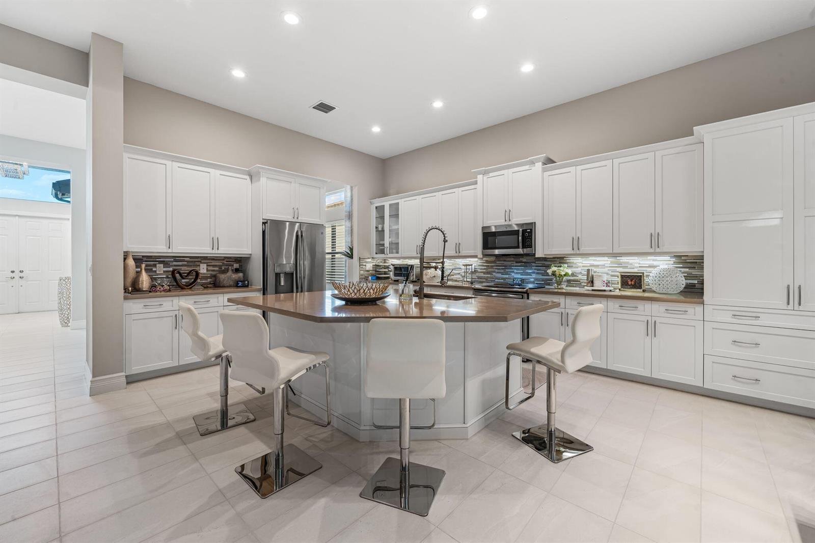 12882 Granite Mountain Pass, Boynton Beach FL 33437 photo 3