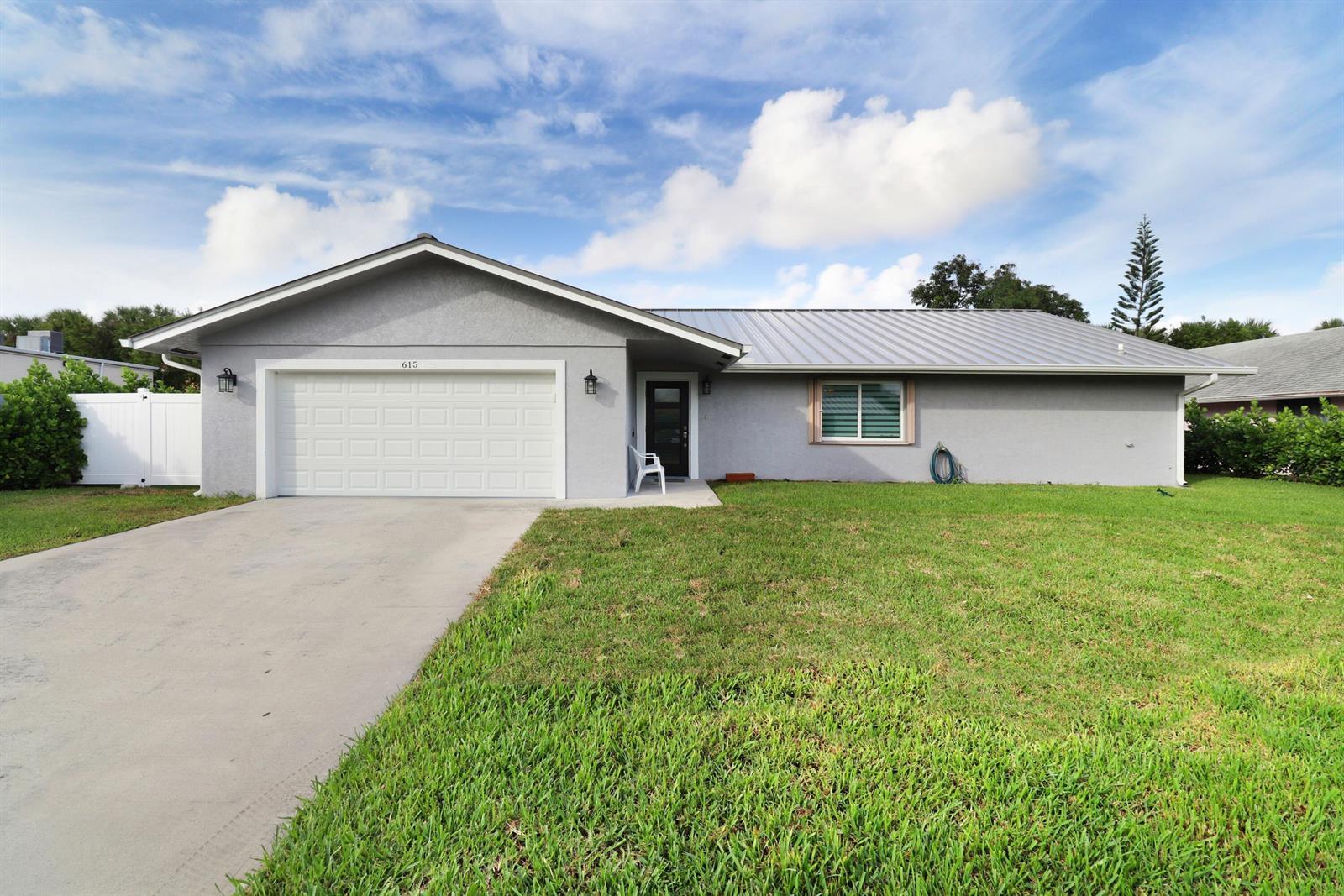 615 NE 15th Place, Boynton Beach FL 33435 photo 3