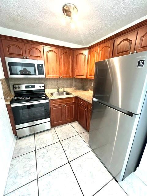 444 SW 4th St # 404, Miami FL 33130 photo 2
