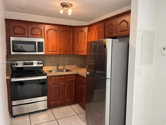 444 SW 4th St # 404, Miami FL 33130