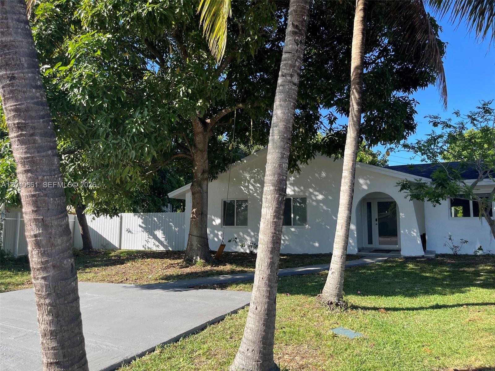 16805 SW 109th Ct, Miami FL 33157