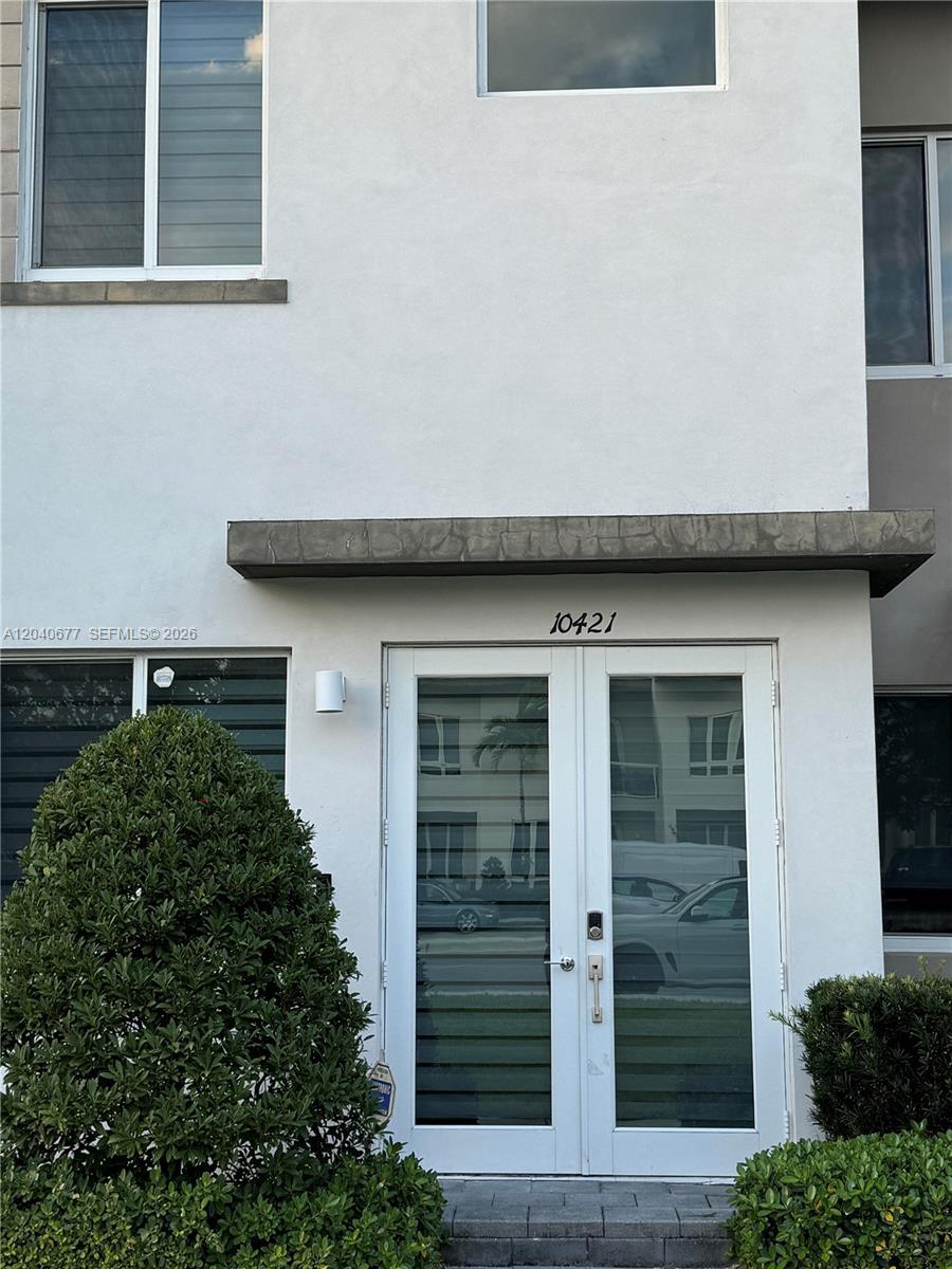 10421 NW 66th St # 10421, Doral FL 33178
