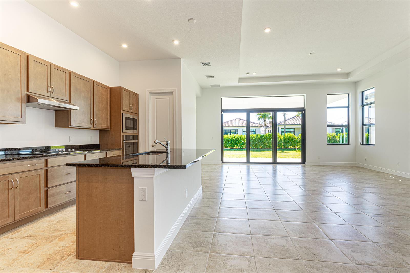 9155 SW Esule Way, Port St. Lucie FL 34987 photo 4