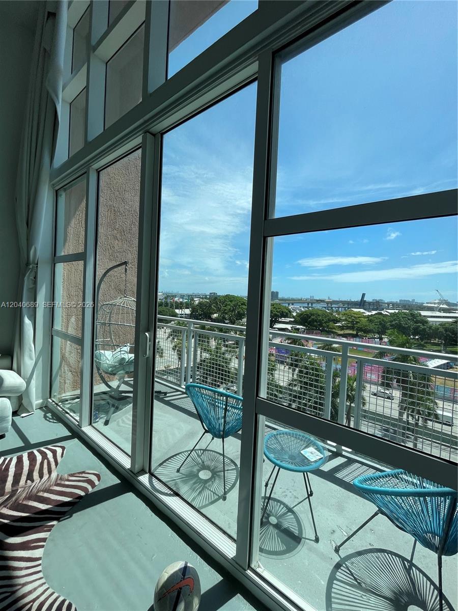 253 NE 2nd St # 632, Miami FL 33132 photo 4