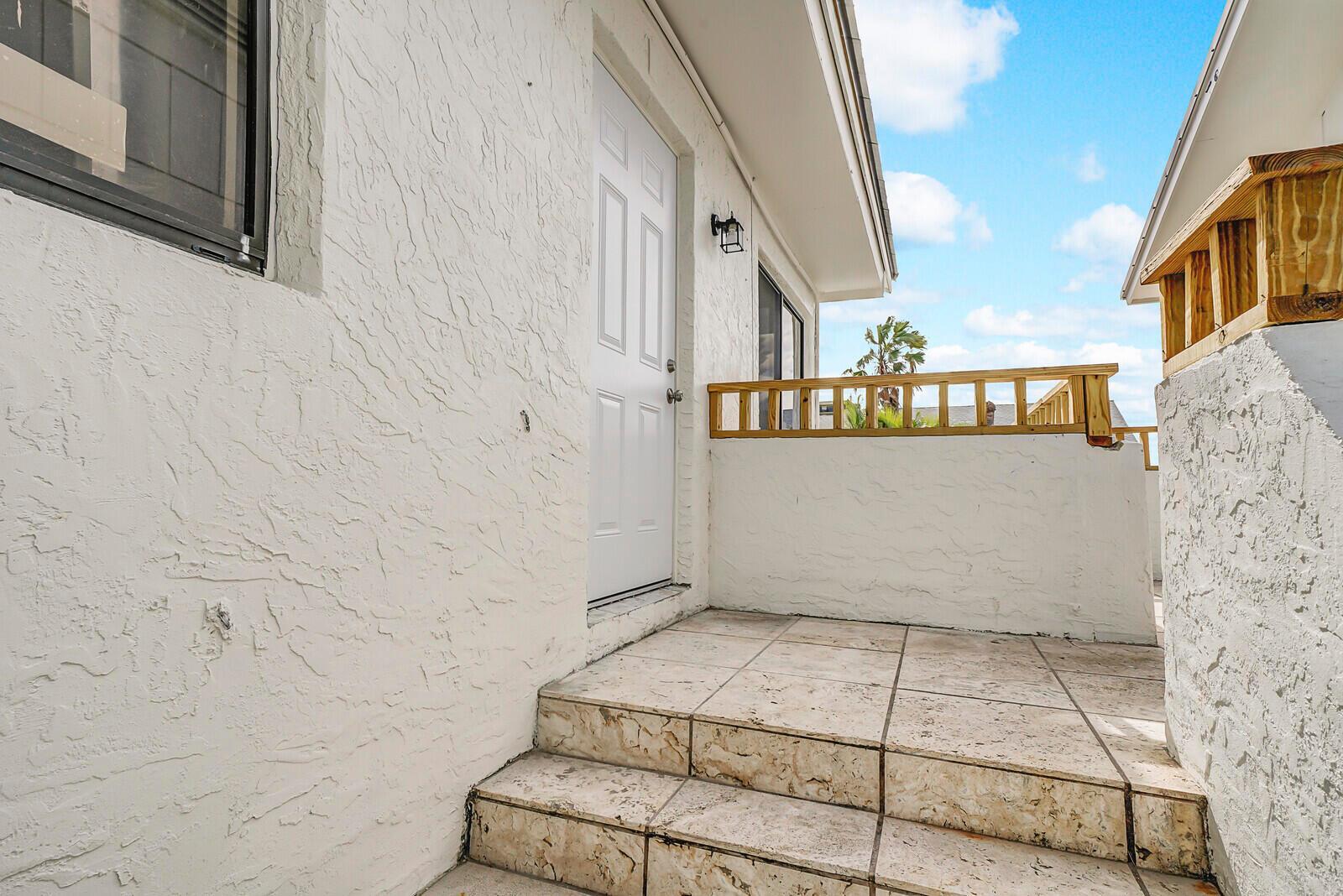 652 Hernando Street # C, Fort Pierce FL 34949
