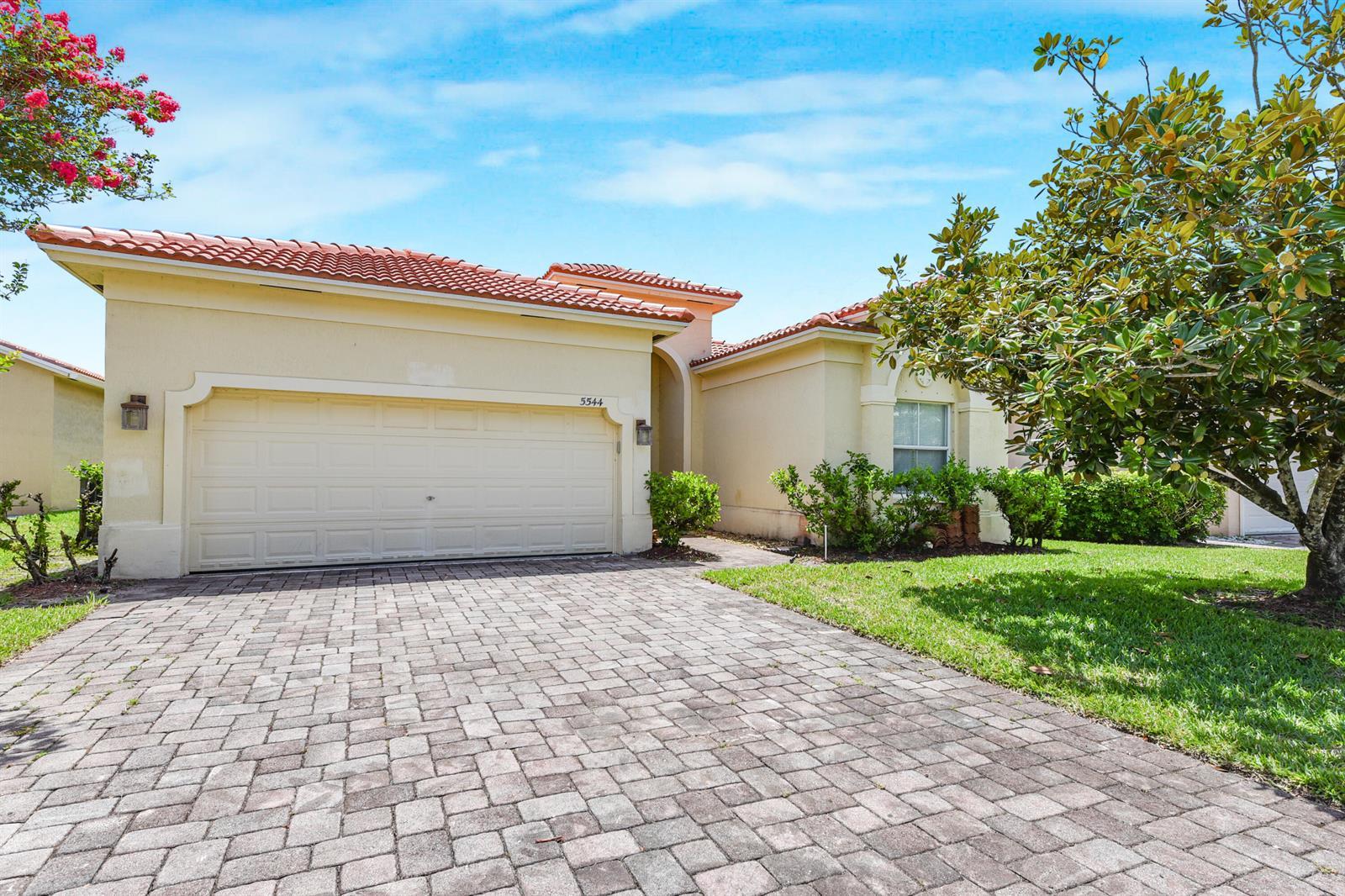 5544 Spanish River Road, Fort Pierce FL 34951