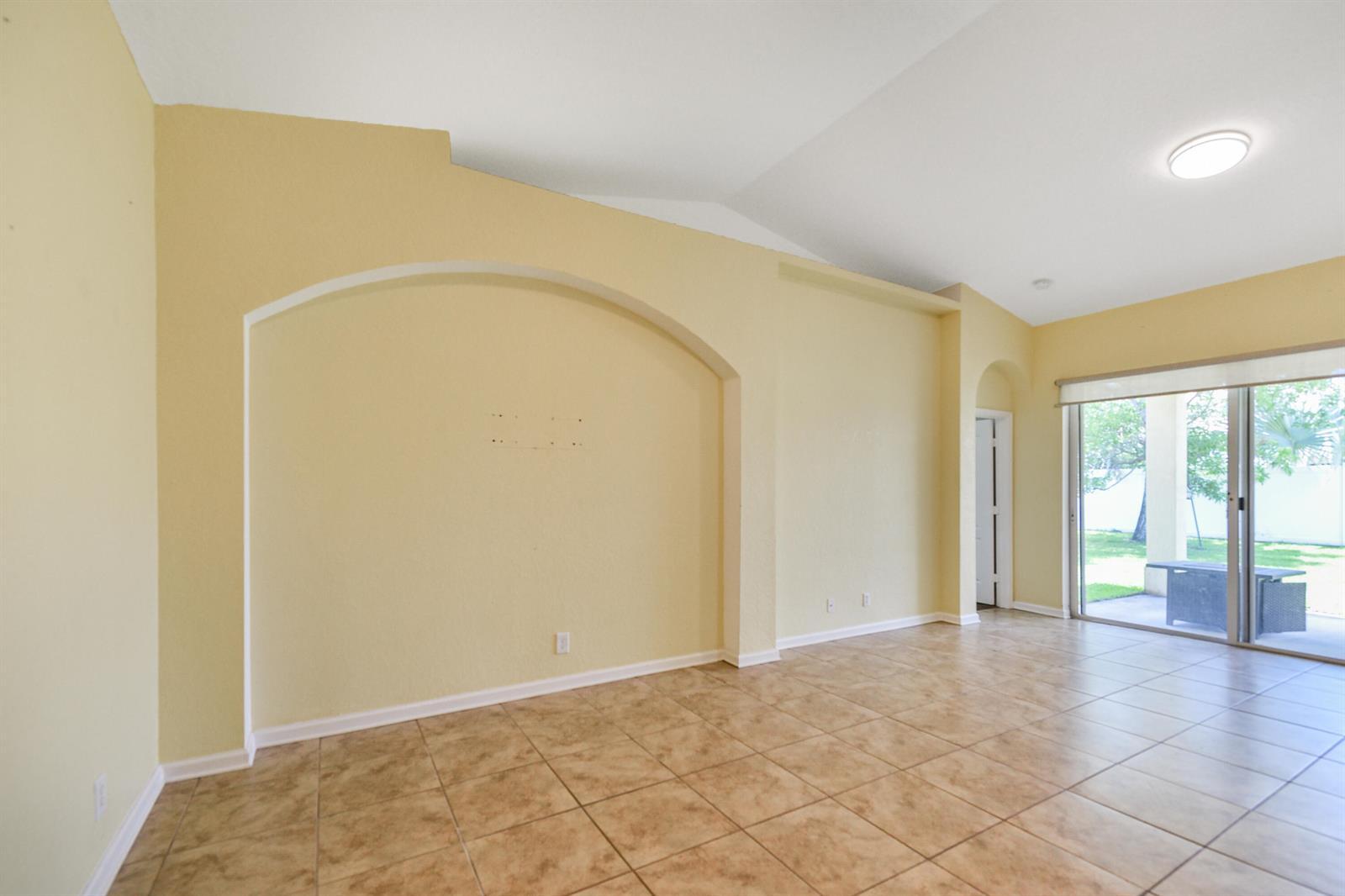5544 Spanish River Road, Fort Pierce FL 34951 photo 4
