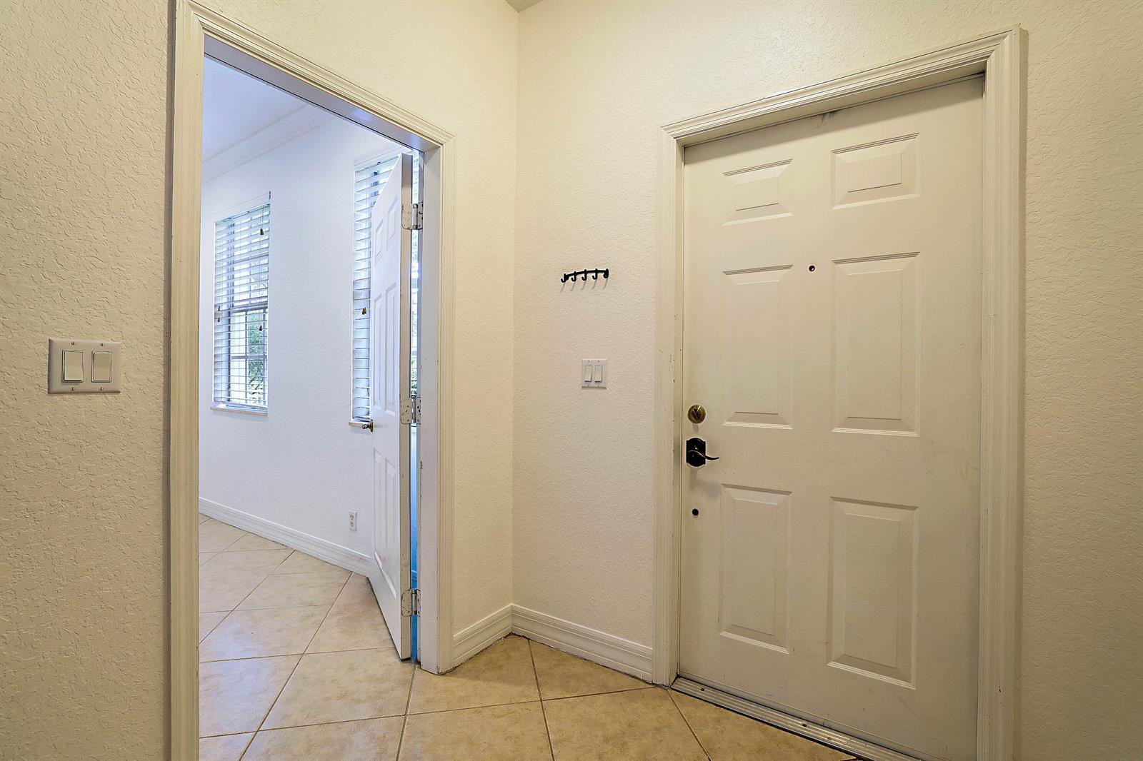 241 E Thatch Palm Circle, Jupiter FL 33458 photo 5