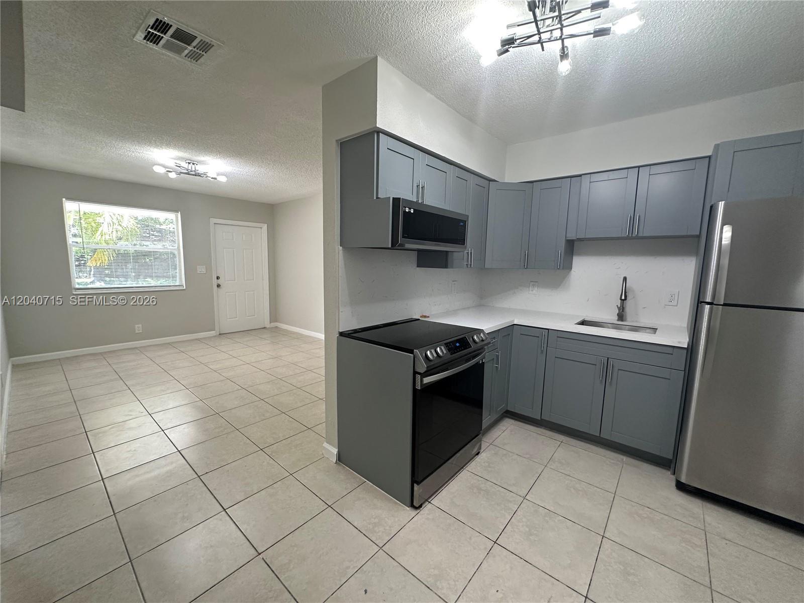1645 NW 6th Ave, Fort Lauderdale FL 33311 photo 3