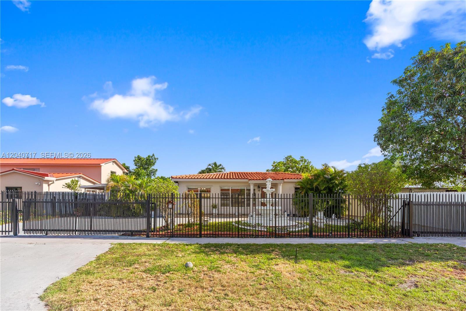 491 W 35th Pl, Hialeah FL 33012