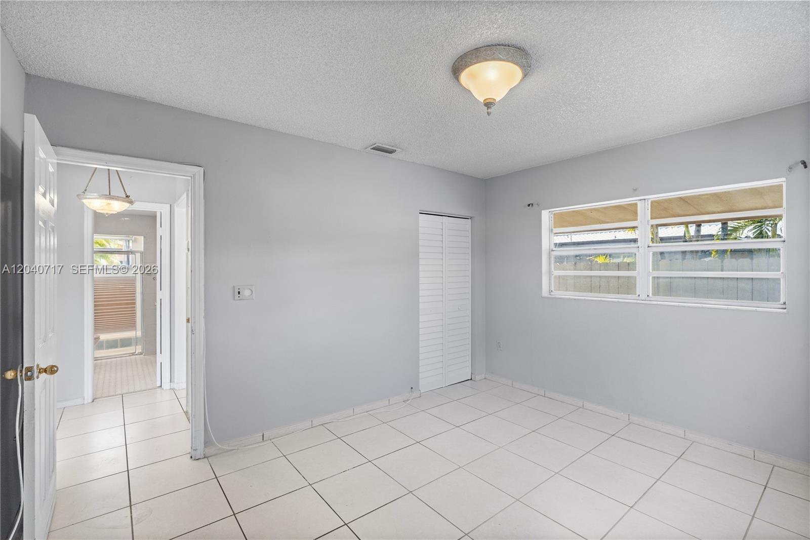 491 W 35th Pl, Hialeah FL 33012 photo 4