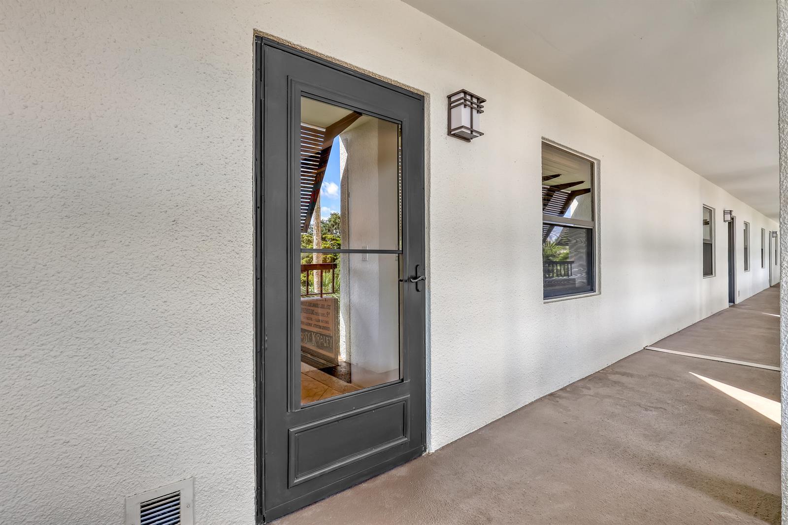 356 Golfview Road # 403, North Palm Beach FL 33408 photo 2