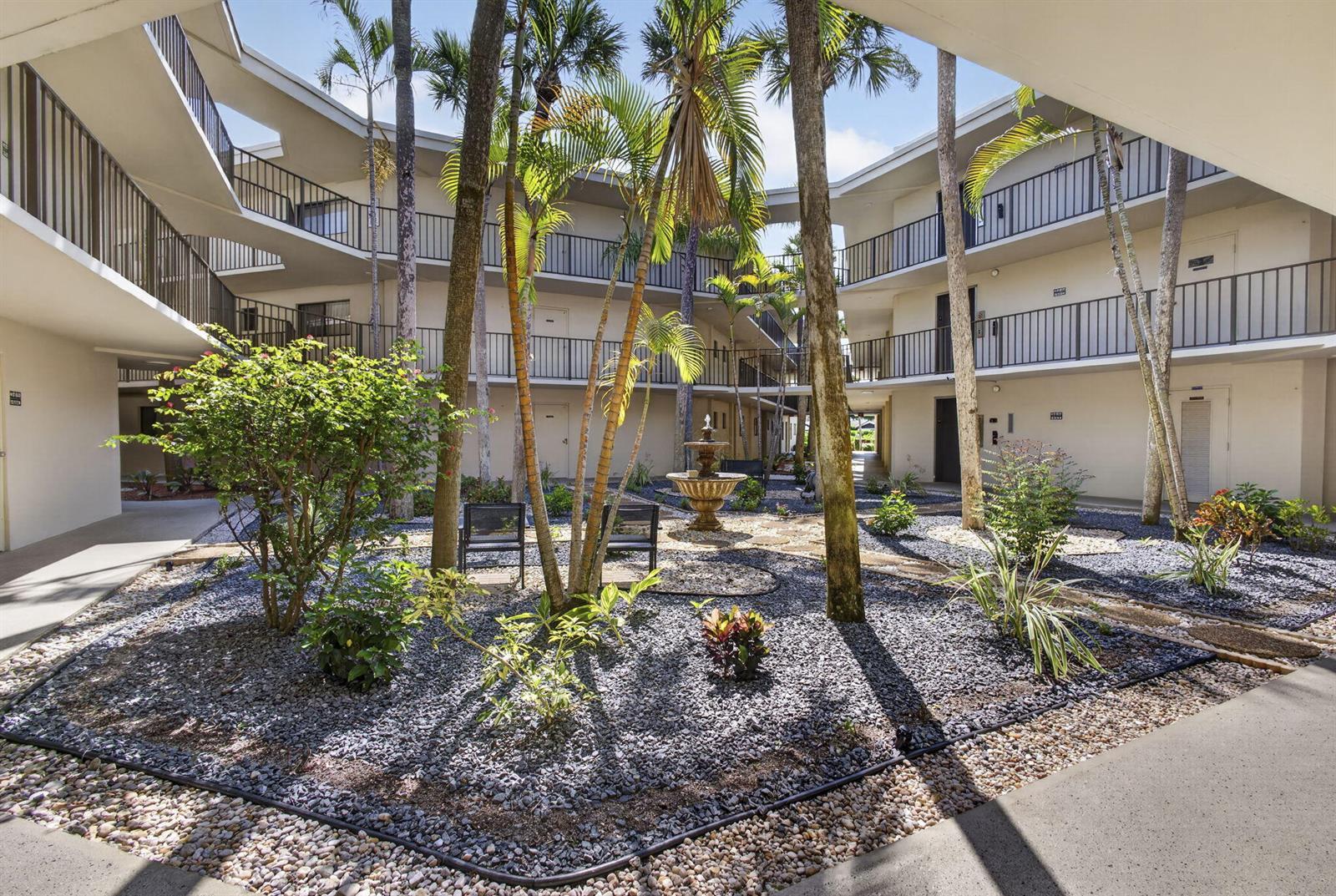 5340 Las Verdes Circle # 307, Delray Beach FL 33484 photo 2