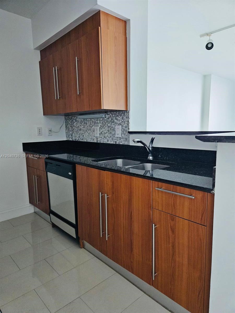 335 S Biscayne Blvd # 2202, Miami FL 33131 photo 5