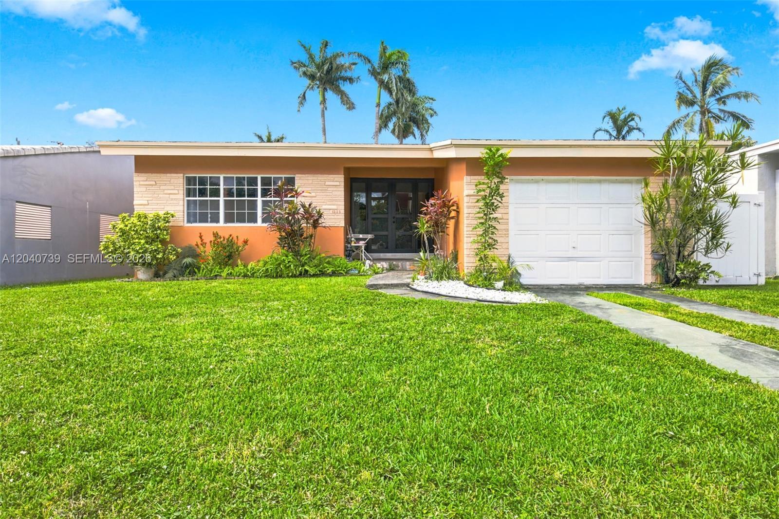 1222 Hollywood Blvd, Hollywood FL 33019
