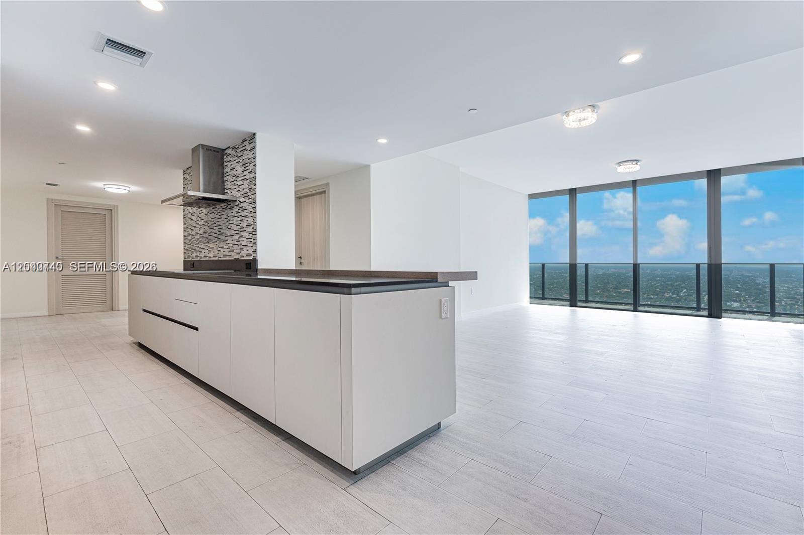 1000 Brickell Plz # 4906, Miami FL 33131 photo 5