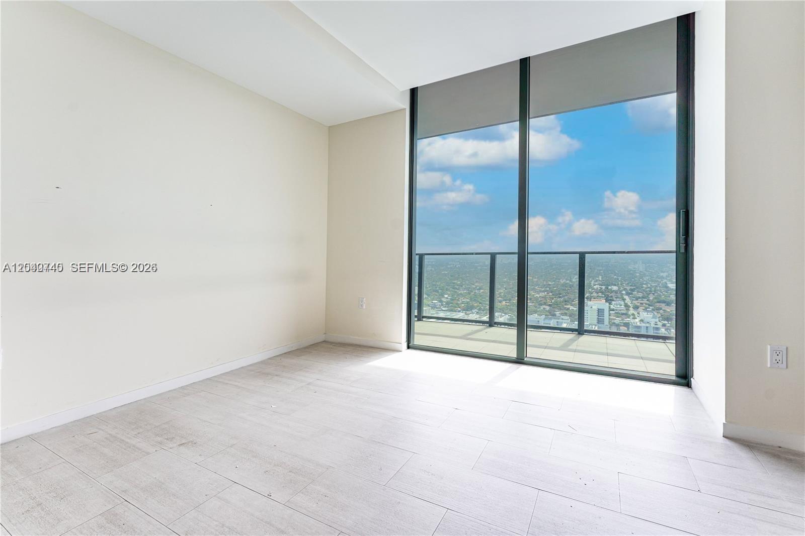 1000 Brickell Plz # 4906, Miami FL 33131 photo 4