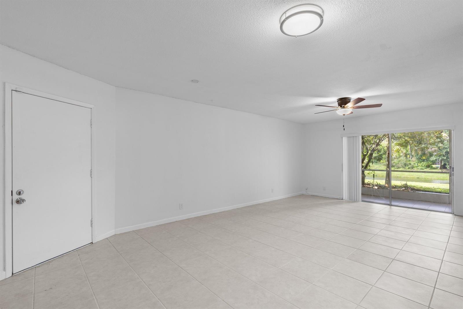 10693 N Military Trail # 7, West Palm Beach FL 33410 photo 2