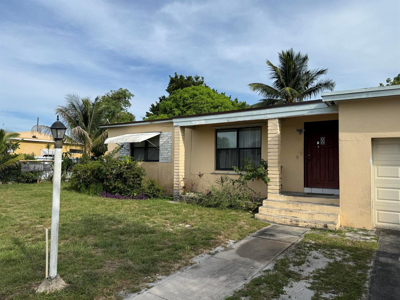 770 NW 148th Terrace, Miami FL 33168 photo 2