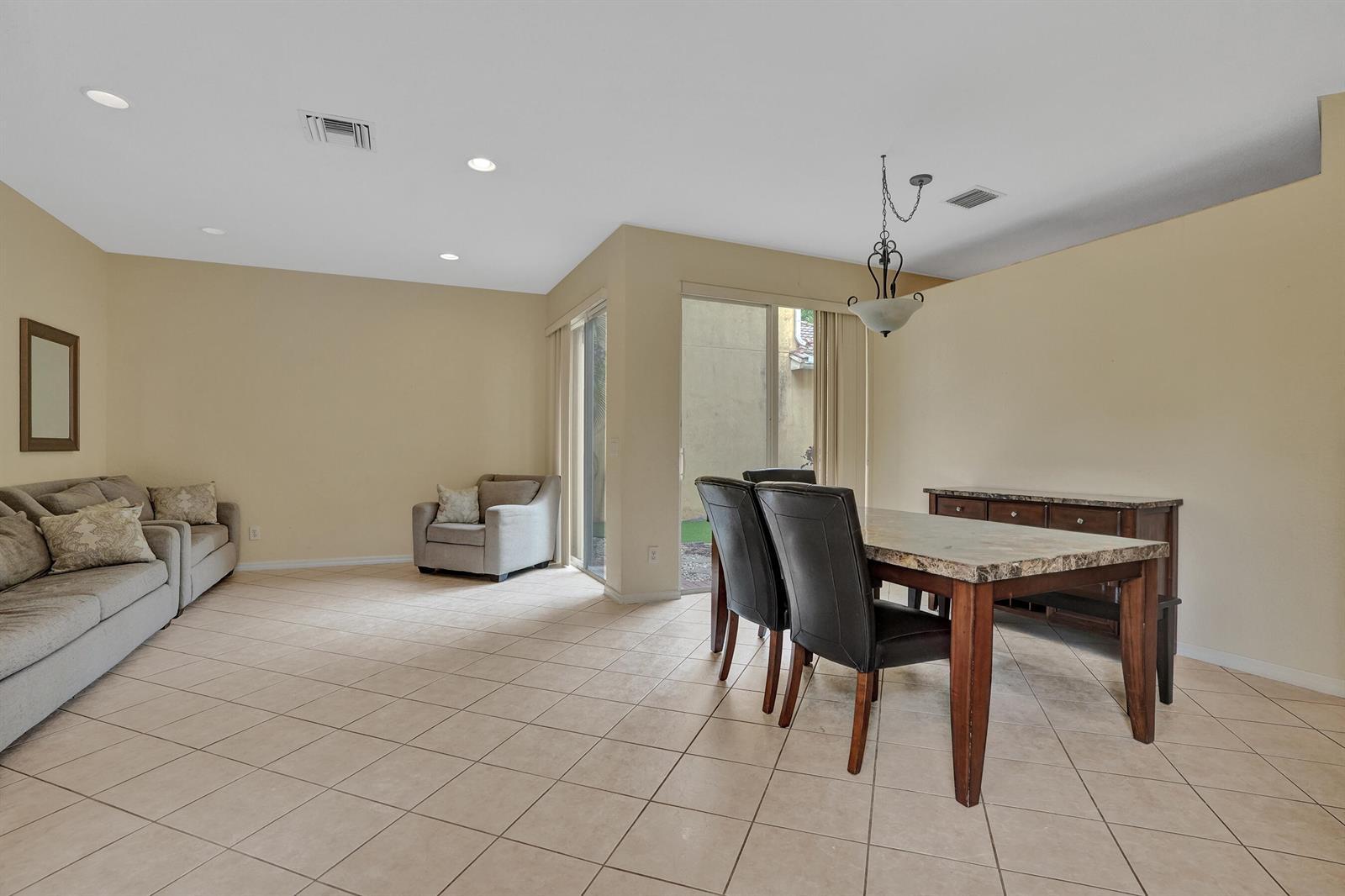 5897 NW 120th Terrace, Coral Springs FL 33076 photo 3