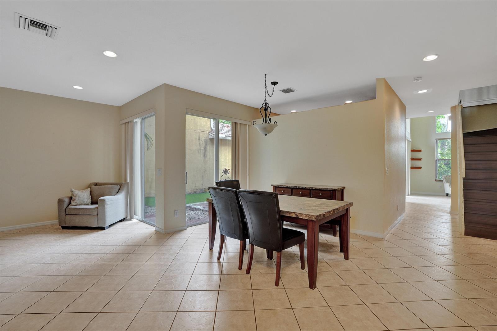 5897 NW 120th Terrace, Coral Springs FL 33076 photo 4